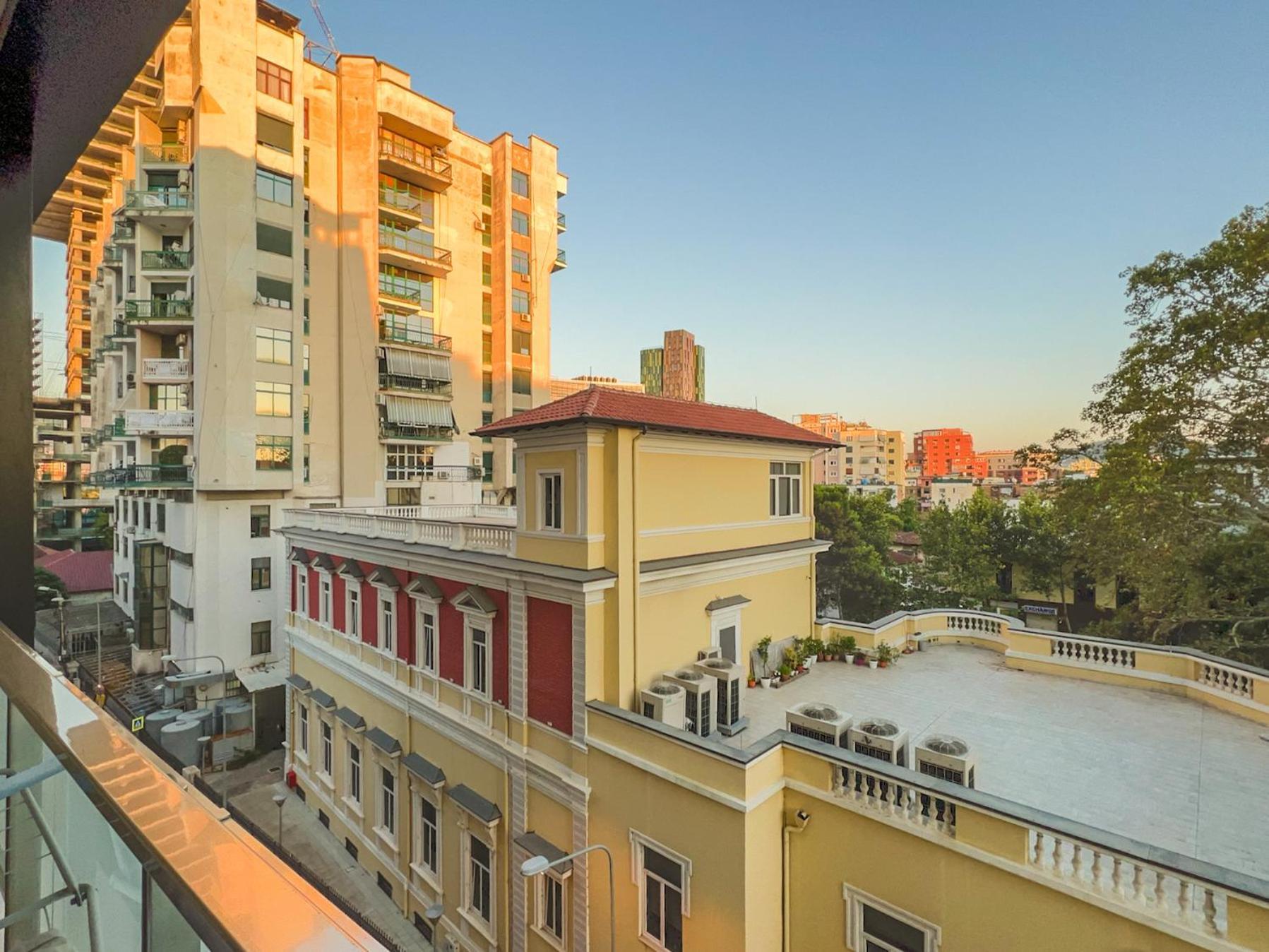 Downtown Grand Comfort Tiran Dış mekan fotoğraf